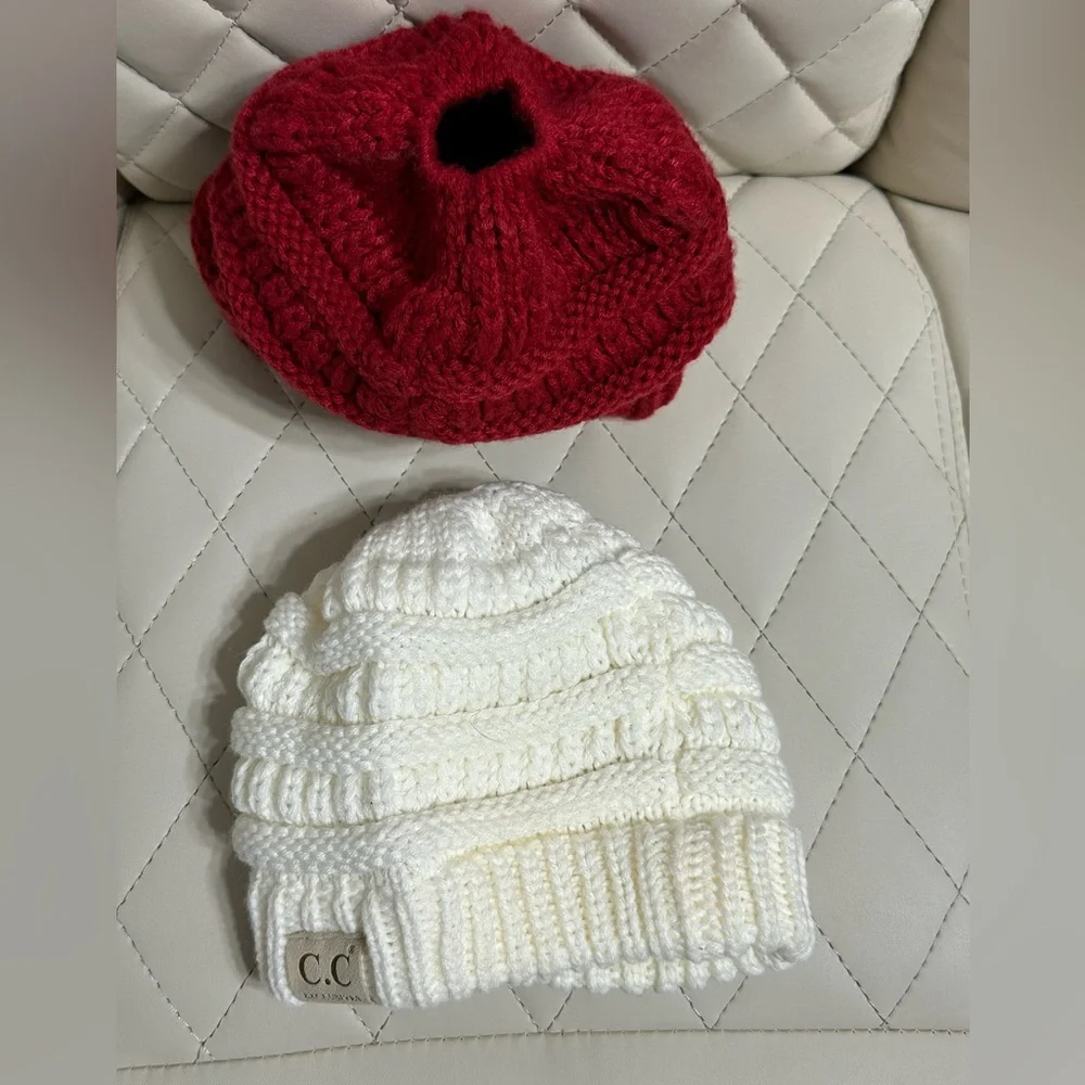 C.C kids beanies red & cream